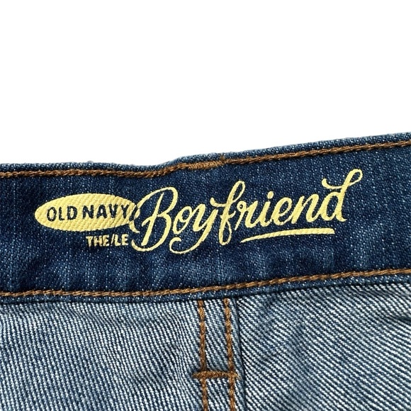 Old Navy Women’s Boyfriend Medium Wash Denim Shorts Size 4 - Picture 4 of 5